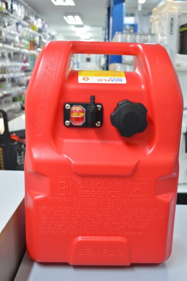 Réservoir de carburant portable rouge de 6 gallons avec jauge et port 1/4 NPT (États-Unis)